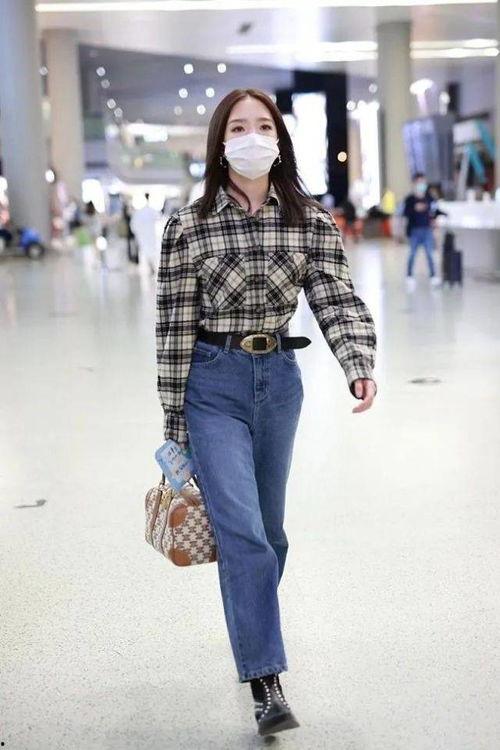 明星穿格子衫,明星演绎时尚新主张