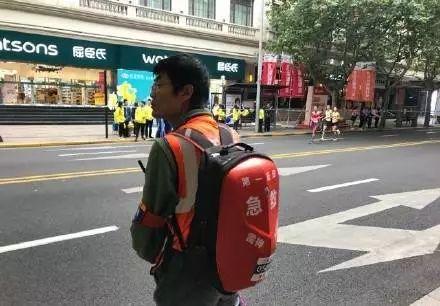 上头条最奇葩的员工图片,那些上头条的“奇葩”员工瞬间