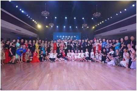 西宁小孩舞蹈抖音网红,成为新一代网红小明星