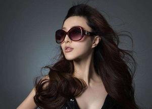 哪些明星最近晒收入多少