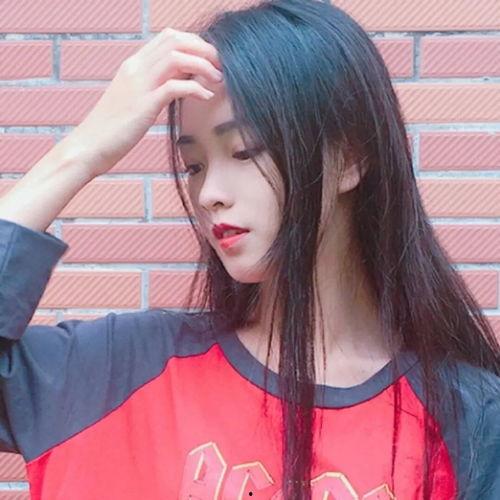 抖音网红4胞胎女孩,萌动全网，四叶草下的成长故事