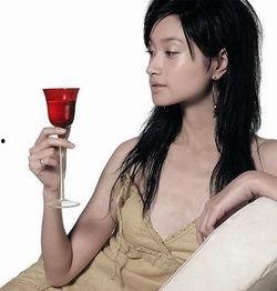 女明星挥泪图片,女明星深情演绎感人瞬间